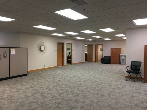 350 W Anchor Dr, North Sioux City, SD 57049